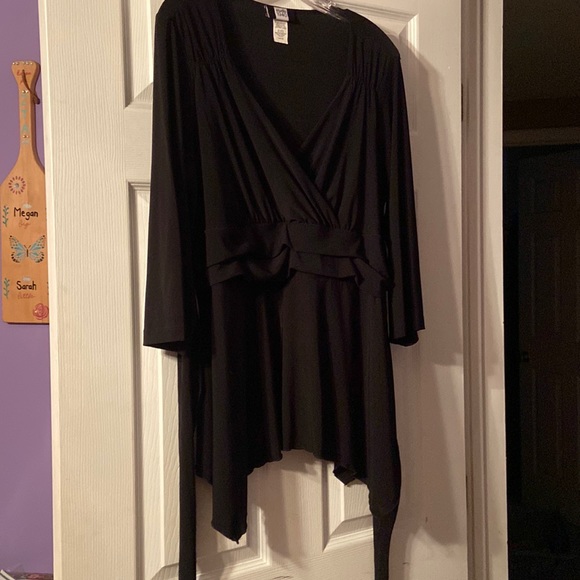 Studio 1940 Tops - Black Blouse 💜